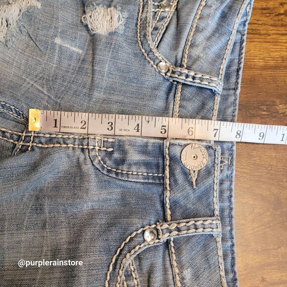 Almost Famous Cut Off Bermuda Shorts Size 5 Low Rise Button Flap Embellished - Picture 7 of 11